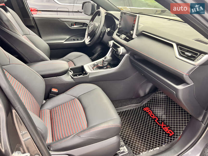 Внедорожник / Кроссовер Toyota RAV4 2022 в Одессе