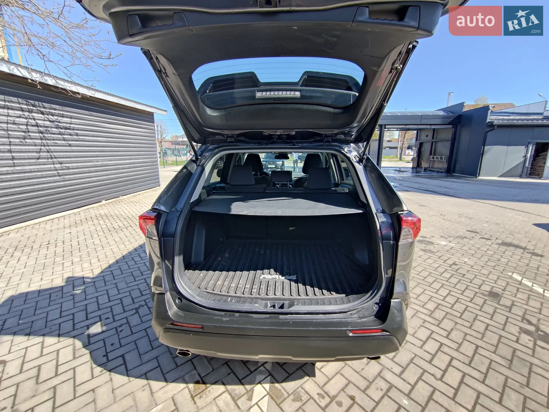 2021 Toyota RAV 4 - мініатюра 16