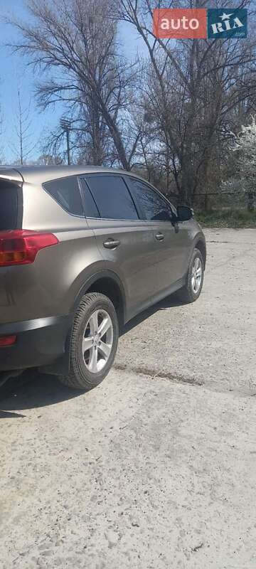 Позашляховик / Кросовер Toyota RAV4 2013 в Каневі