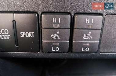 Внедорожник / Кроссовер Toyota RAV4 2013 в Луцке