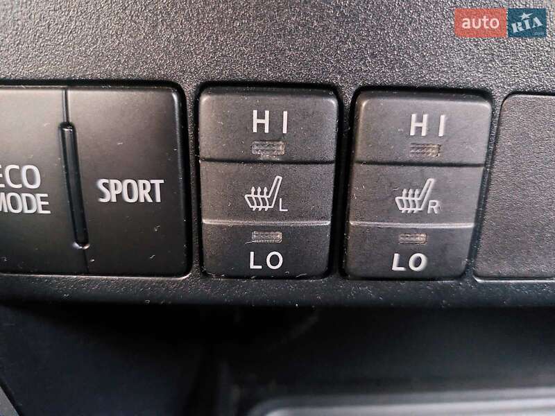 Внедорожник / Кроссовер Toyota RAV4 2013 в Луцке