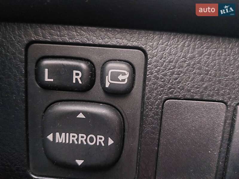 Внедорожник / Кроссовер Toyota RAV4 2013 в Луцке