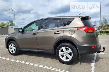 Внедорожник / Кроссовер Toyota RAV4 2014 в Киеве