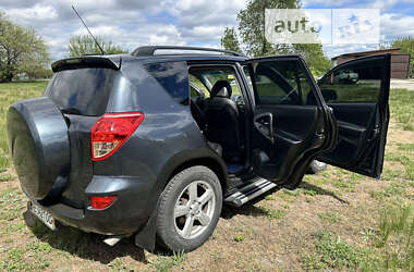 Внедорожник / Кроссовер Toyota RAV4 2007 в Богдановке