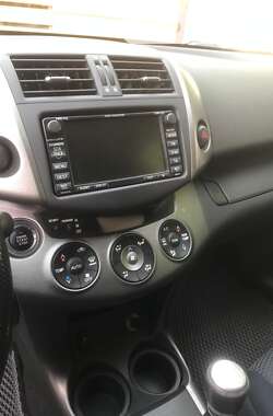 Внедорожник / Кроссовер Toyota RAV4 2009 в Луцке