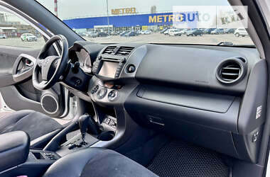 Внедорожник / Кроссовер Toyota RAV4 2011 в Житомире