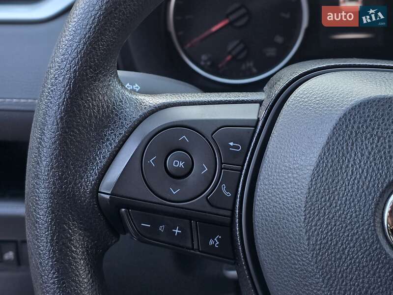 Внедорожник / Кроссовер Toyota RAV4 2020 в Одессе