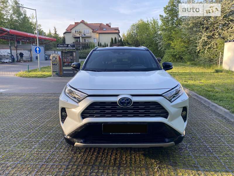 Позашляховик / Кросовер Toyota RAV4 2020 в Кропивницькому