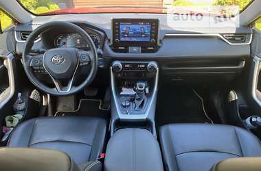 Внедорожник / Кроссовер Toyota RAV4 2019 в Броварах