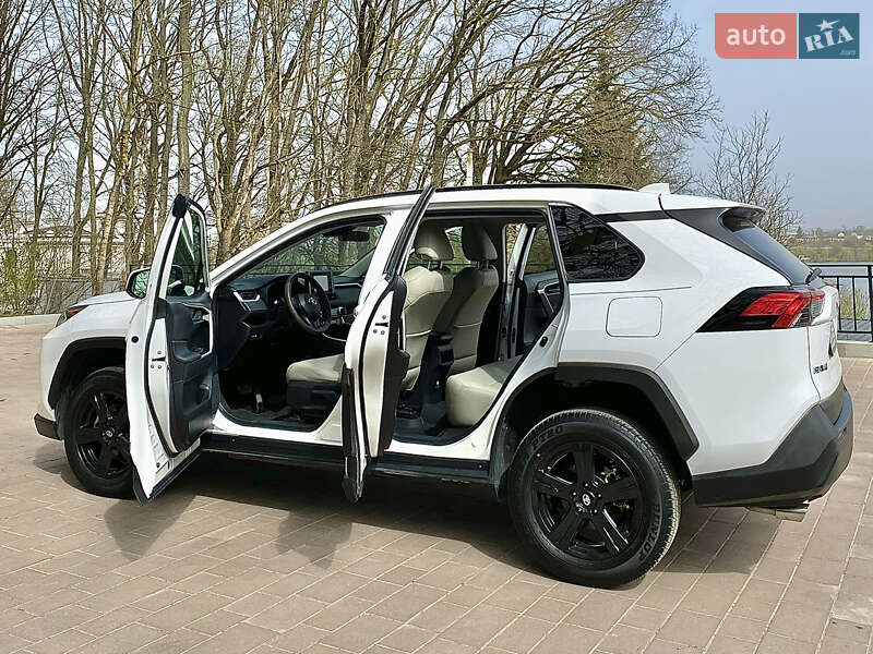 Внедорожник / Кроссовер Toyota RAV4 2020 в Тернополе фото 40 Внедорожник / Кроссовер Toyota RAV4 2020 в Тернополе