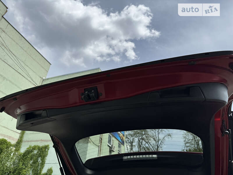Внедорожник / Кроссовер Toyota RAV4 2021 в Киеве