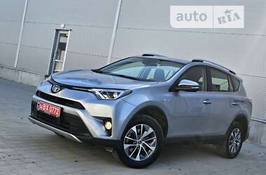 Позашляховик / Кросовер Toyota RAV4 2018 в Києві