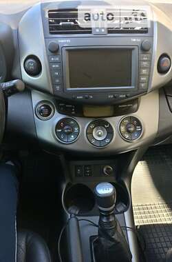 Внедорожник / Кроссовер Toyota RAV4 2010 в Шепетовке