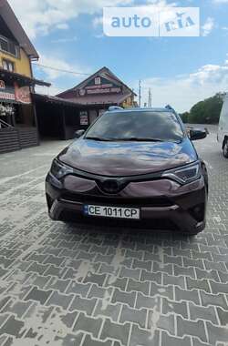 Позашляховик / Кросовер Toyota RAV4 2018 в Косові