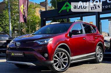 Позашляховик / Кросовер Toyota RAV4 2015 в Києві