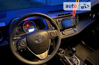 Позашляховик / Кросовер Toyota RAV4 2014 в Чернігові