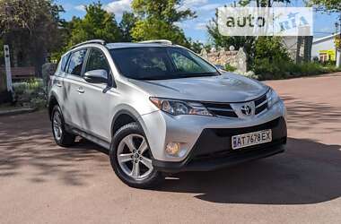 Toyota RAV4 2015