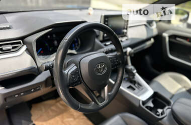 Внедорожник / Кроссовер Toyota RAV4 2019 в Харькове