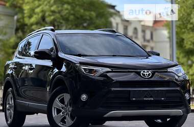 Внедорожник / Кроссовер Toyota RAV4 2016 в Одессе