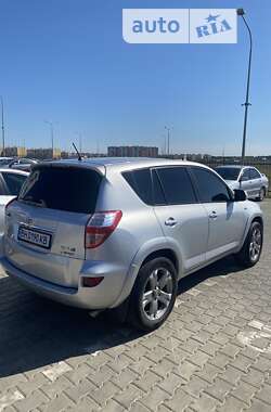 Внедорожник / Кроссовер Toyota RAV4 2010 в Одессе