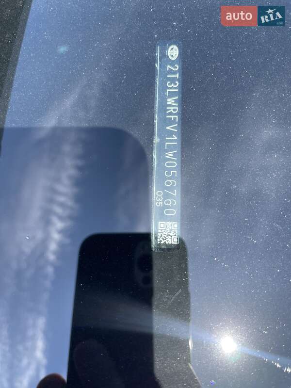 Позашляховик / Кросовер Toyota RAV4 2019 в Одесі