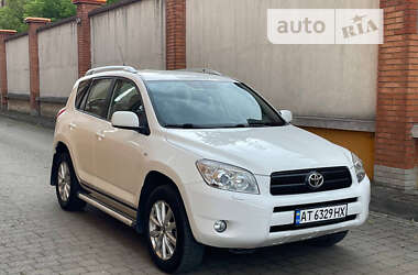 Toyota RAV4 2008