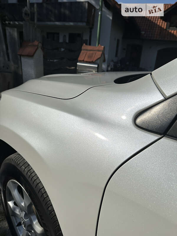 Внедорожник / Кроссовер Toyota RAV4 2011 в Львове