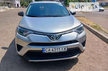 Внедорожник / Кроссовер Toyota RAV4 2016 в Черкассах