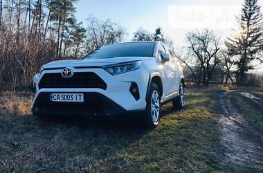 Позашляховик / Кросовер Toyota RAV4 2022 в Черкасах