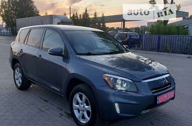 Внедорожник / Кроссовер Toyota RAV4 2014 в Ковеле