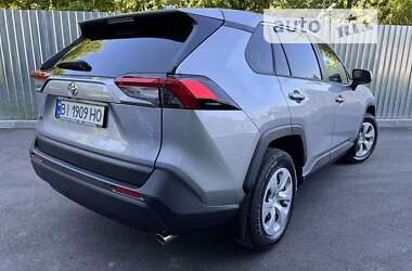 Внедорожник / Кроссовер Toyota RAV4 2022 в Полтаве