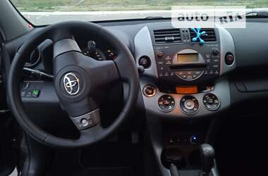 Позашляховик / Кросовер Toyota RAV4 2006 в Харкові