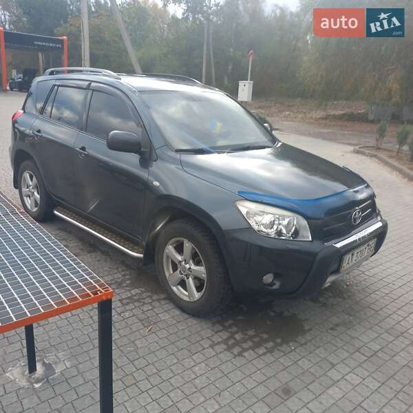 Внедорожник / Кроссовер Toyota RAV4 2007 в Полтаве