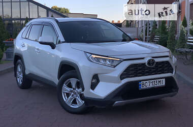 Toyota RAV4 2021