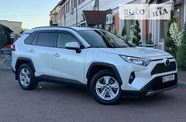 Внедорожник / Кроссовер Toyota RAV4 2021 в Стрые