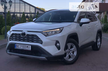 Внедорожник / Кроссовер Toyota RAV4 2021 в Стрые