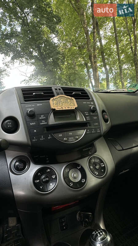 Внедорожник / Кроссовер Toyota RAV4 2006 в Каменец-Подольском