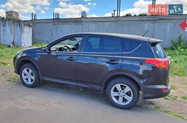 Внедорожник / Кроссовер Toyota RAV4 2013 в 