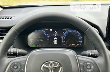 Позашляховик / Кросовер Toyota RAV4 2023 в Кривому Розі