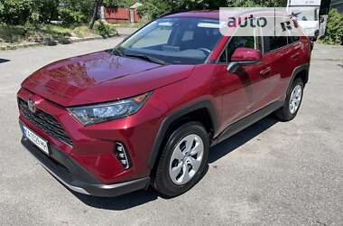 Позашляховик / Кросовер Toyota RAV4 2020 в Києві