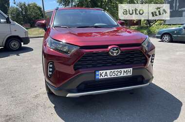 Позашляховик / Кросовер Toyota RAV4 2020 в Києві