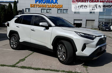 Внедорожник / Кроссовер Toyota RAV4 2023 в Киеве