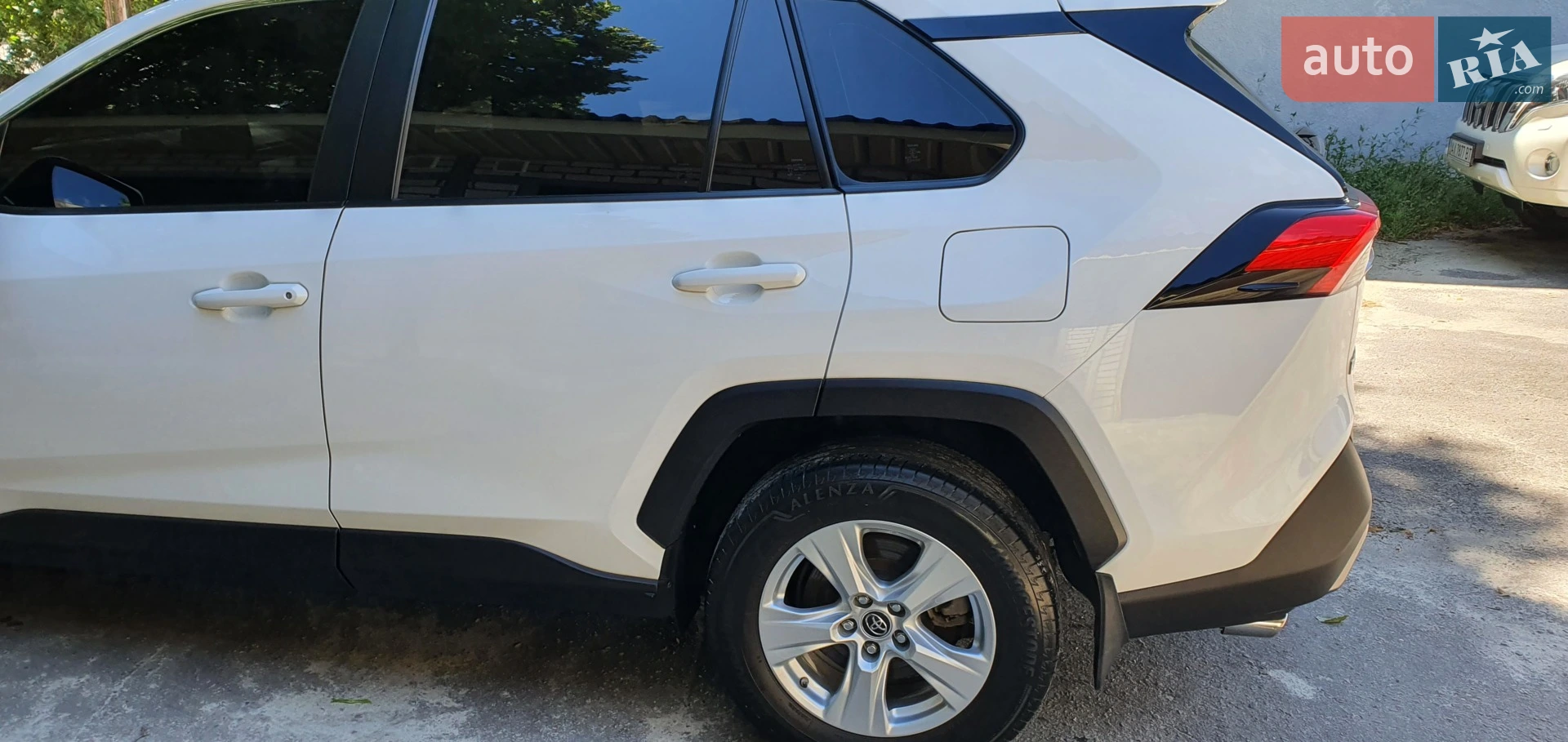 2019 Toyota RAV 4 - мініатюра 21