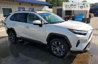 Позашляховик / Кросовер Toyota RAV4 2022 в Києві