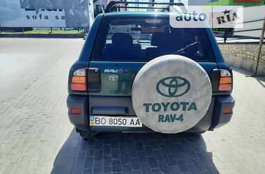 Позашляховик / Кросовер Toyota RAV4 1998 в Тернополі