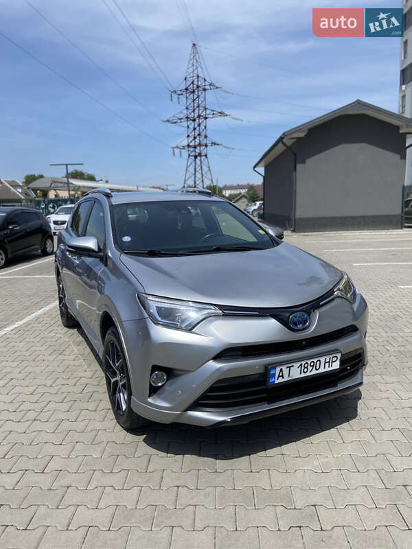 Toyota RAV4 2017