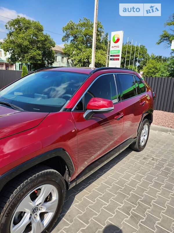 Позашляховик / Кросовер Toyota RAV4 2019 в Одесі
