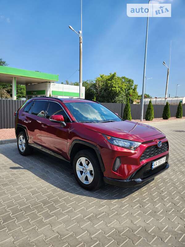 Позашляховик / Кросовер Toyota RAV4 2019 в Одесі