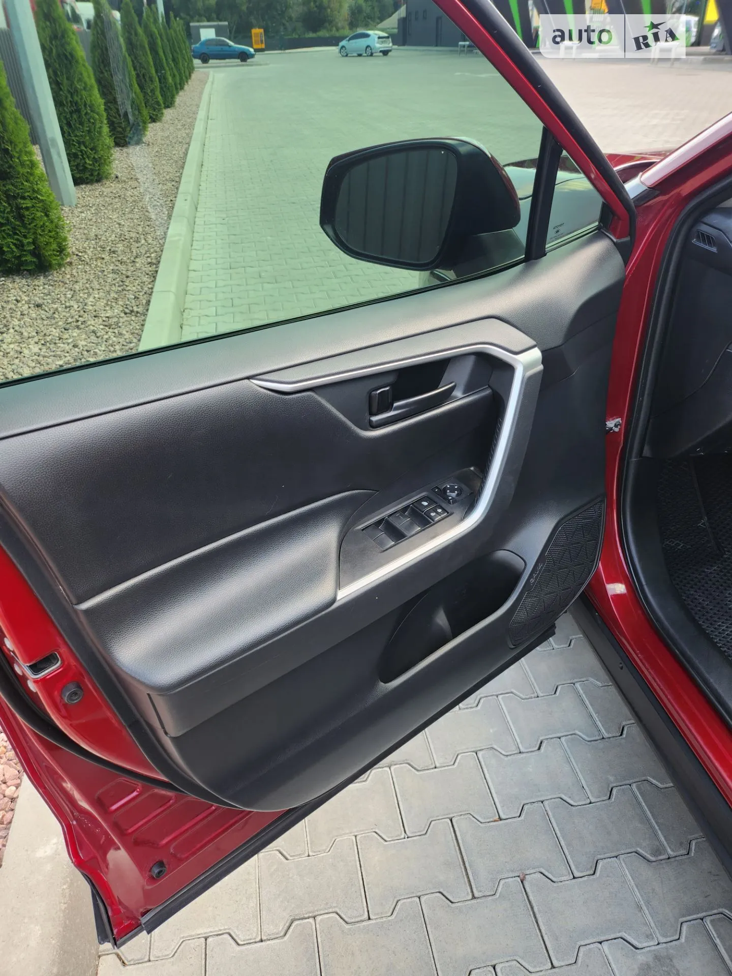 2019 Toyota RAV 4 - мініатюра 16