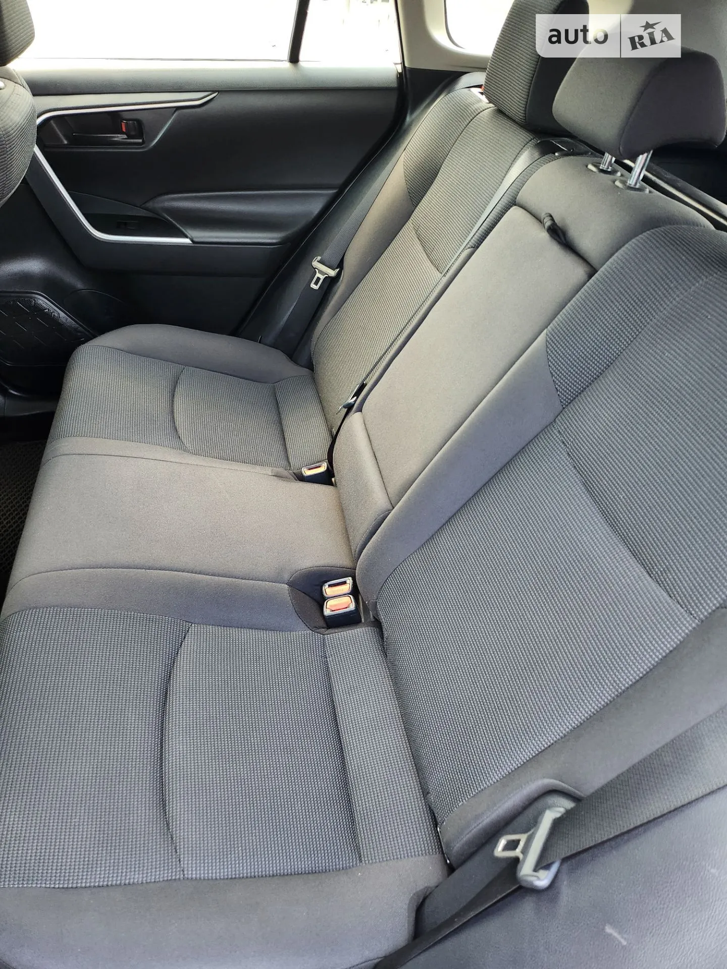 2019 Toyota RAV 4 - мініатюра 19